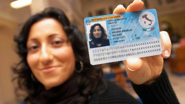 Carta Identità Elettronica (C.I.E.)